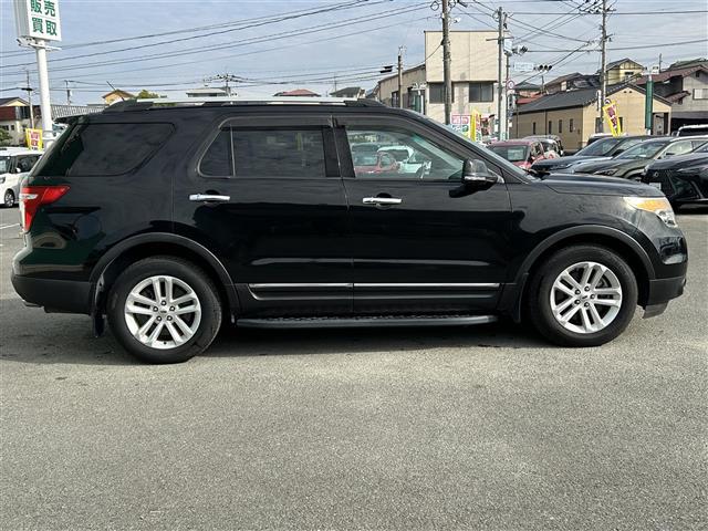 エクスプローラー ＸＬＴ　エコブースト　純正ナビ　純正ＡＷ　純正フロアマット　ＥＴＣ　クルーズコントロール　レザーシート　パワーシート　シートヒーター　サンルーフ　フロントカメラ　バックカメラ　リモコンキー　ＬＥＤオートライト（37枚目）