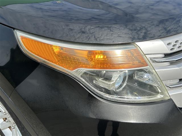 エクスプローラー ＸＬＴ　エコブースト　純正ナビ　純正ＡＷ　純正フロアマット　ＥＴＣ　クルーズコントロール　レザーシート　パワーシート　シートヒーター　サンルーフ　フロントカメラ　バックカメラ　リモコンキー　ＬＥＤオートライト（40枚目）