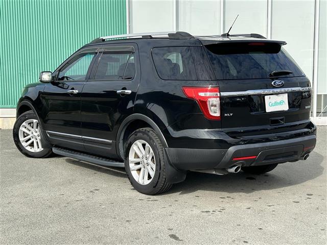 エクスプローラー ＸＬＴ　エコブースト　純正ナビ　純正ＡＷ　純正フロアマット　ＥＴＣ　クルーズコントロール　レザーシート　パワーシート　シートヒーター　サンルーフ　フロントカメラ　バックカメラ　リモコンキー　ＬＥＤオートライト（43枚目）