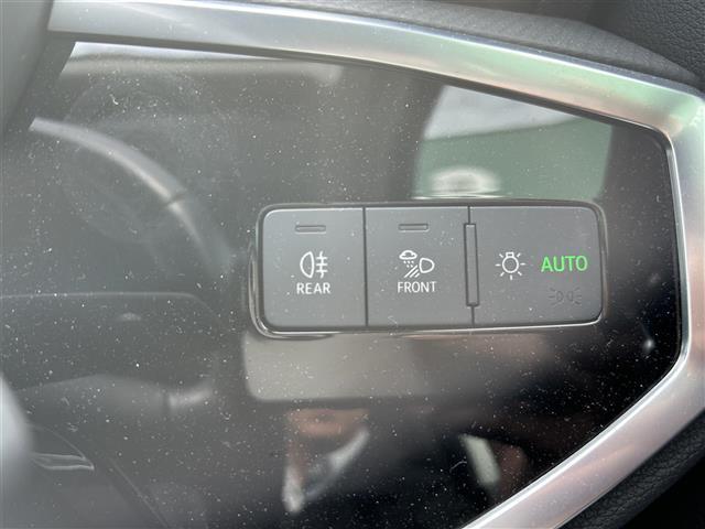 Ｑ３ ３５ＴＦＳＩアドバンスド　純正ナビ　前席パワーシート　前席シートヒーター　電動リアゲート　ＥＴＣ２．０　オートブレーキホールド　クルーズコントロール　接近警告　サイドアシスト（15枚目）