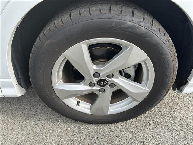 Ｑ３ ３５ＴＦＳＩアドバンスド　純正ナビ　前席パワーシート　前席シートヒーター　電動リアゲート　ＥＴＣ２．０　オートブレーキホールド　クルーズコントロール　接近警告　サイドアシスト（41枚目）