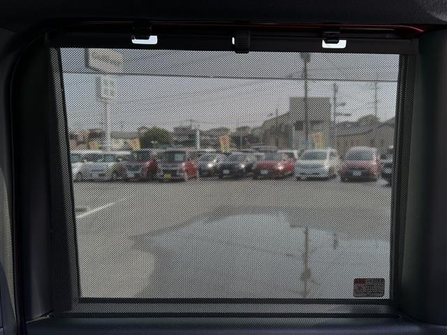 タント カスタムＸ　両側電動スライドドア　バックカメラ　ＬＥＤヘッドライト　オートライト　衝突被害軽減ブレーキ　前後コーナーセンサー　純正アルミホイール　純正フロアマット　シートヒーター　スマートキー（16枚目）