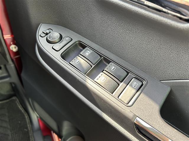 タント カスタムＸ　両側電動スライドドア　バックカメラ　ＬＥＤヘッドライト　オートライト　衝突被害軽減ブレーキ　前後コーナーセンサー　純正アルミホイール　純正フロアマット　シートヒーター　スマートキー（21枚目）