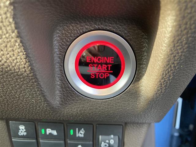 Ｎ－ＷＧＮ Ｌホンダセンシング　クルーズコントロール　衝突被害軽減ブレーキ　カーテンエアバッグ　レーンキープアシスト　横滑り防止　カーテンエアバッグ　コーナーセンサー　オートライト　純正フロアマット　スマートキー（7枚目）