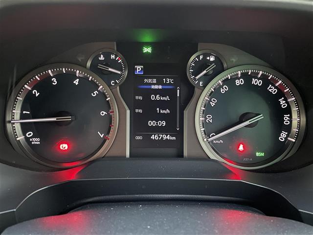 ランドクルーザープラド ＴＸ　Ｌパッケージ・ブラックエディション　サンルーフ　衝突被害軽減ブレーキ　ＬＥＤオートライト　クルーズコントロール　ＥＴＣ２．０　全方位カメラ　ＢＴ　レザーシート　純正ＡＷ　純正フロアマット　パワーシート　前後コーナーセンサー　シートヒータ（6枚目）