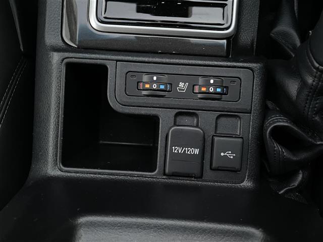 ランドクルーザープラド ＴＸ　Ｌパッケージ・ブラックエディション　サンルーフ　衝突被害軽減ブレーキ　ＬＥＤオートライト　クルーズコントロール　ＥＴＣ２．０　全方位カメラ　ＢＴ　レザーシート　純正ＡＷ　純正フロアマット　パワーシート　前後コーナーセンサー　シートヒータ（21枚目）