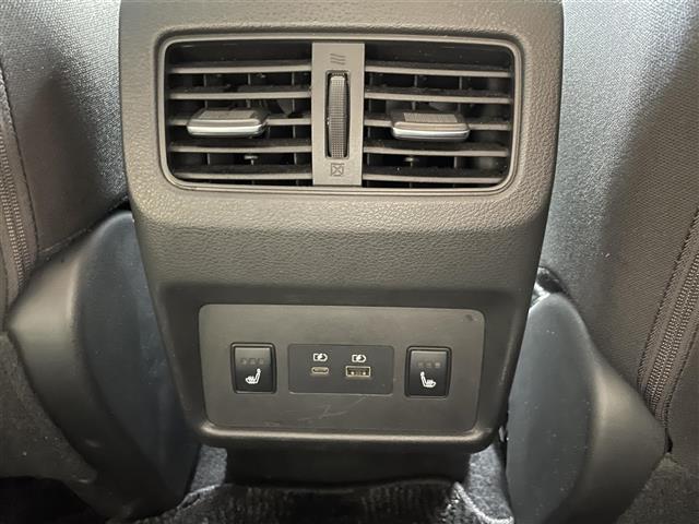 エクストレイル Ｘ　ｅ－４ＯＲＣＥ　☆プロパイロット☆純正ディスプレイオーディオ（ＢＴ／フルセグ）☆アラウンドビューモニター☆Ｂカメラ☆フロントカメラ☆サイドカメラ☆ＬＥＤヘッドライト☆オートライト☆Ｄ席パワーシート（14枚目）