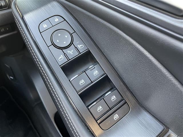 エクストレイル Ｘ　ｅ－４ＯＲＣＥ　☆プロパイロット☆純正ディスプレイオーディオ（ＢＴ／フルセグ）☆アラウンドビューモニター☆Ｂカメラ☆フロントカメラ☆サイドカメラ☆ＬＥＤヘッドライト☆オートライト☆Ｄ席パワーシート（19枚目）