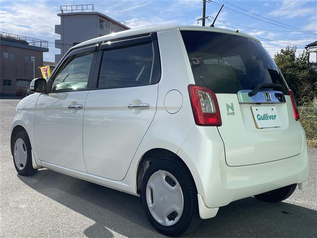 N-ONE G・Lパッケージ 純正オーディオ(FM・AM・CD・BT)バックカメラ プッシュスタート スマートキー 純正フロアマット ドアバイザー サイドカーテンエアバッグ オートライト(7枚目)
