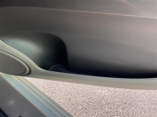 N-ONE G・Lパッケージ 純正オーディオ(FM・AM・CD・BT)バックカメラ プッシュスタート スマートキー 純正フロアマット ドアバイザー サイドカーテンエアバッグ オートライト(20枚目)