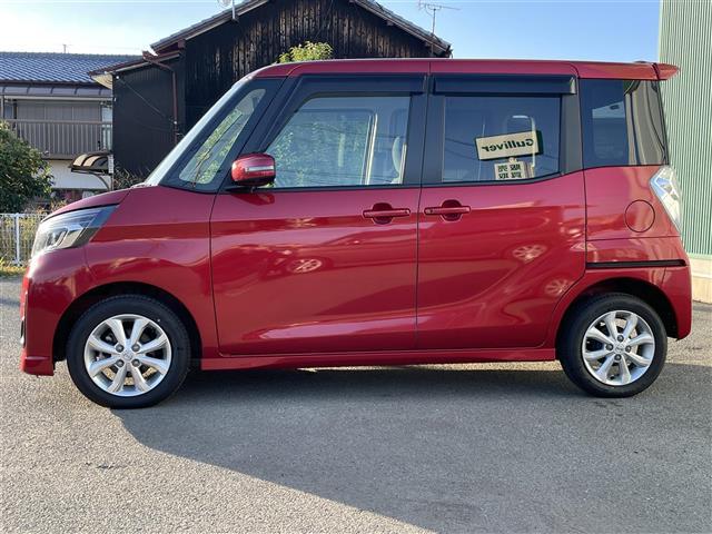 デイズルークス ハイウェイスター　Ｘターボ　純正ナビ（フルセグＴＶ・ＣＤ・ＤＶＤ・ＦＭ・ＡＭ・ＢＴ）全方位カメラ　ＥＴＣ　プッシュスタート　コーナーセンサー前後　片側パワースライドドア　スマートキー　純正フロアマット（10枚目）