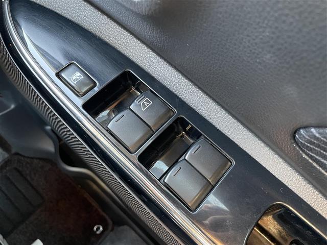 デイズルークス ハイウェイスター　Ｘターボ　純正ナビ（フルセグＴＶ・ＣＤ・ＤＶＤ・ＦＭ・ＡＭ・ＢＴ）全方位カメラ　ＥＴＣ　プッシュスタート　コーナーセンサー前後　片側パワースライドドア　スマートキー　純正フロアマット（17枚目）