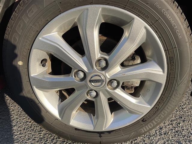 デイズルークス ハイウェイスター　Ｘターボ　純正ナビ（フルセグＴＶ・ＣＤ・ＤＶＤ・ＦＭ・ＡＭ・ＢＴ）全方位カメラ　ＥＴＣ　プッシュスタート　コーナーセンサー前後　片側パワースライドドア　スマートキー　純正フロアマット（38枚目）