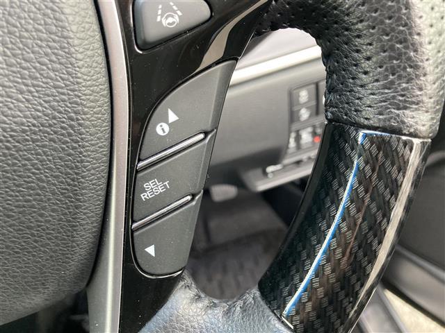 オデッセイ アブソルート・ホンダセンシング　ホンダセンシングコーナーセンサードラレコレーンキープアシストバックカメラアラウンドビューカメラＳＤナビＢＴフルセグＴＶＥＴＣ２．０　ＵＳＢ端子（14枚目）