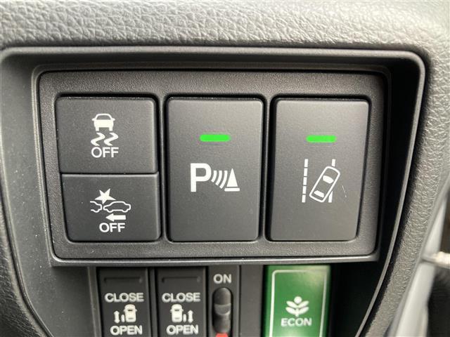 オデッセイ アブソルート・ホンダセンシング　ホンダセンシングコーナーセンサードラレコレーンキープアシストバックカメラアラウンドビューカメラＳＤナビＢＴフルセグＴＶＥＴＣ２．０　ＵＳＢ端子（15枚目）