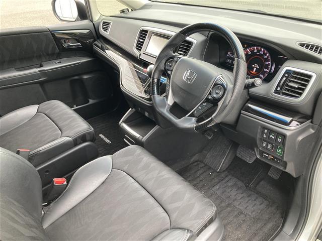 オデッセイ アブソルート・ホンダセンシング　ホンダセンシングコーナーセンサードラレコレーンキープアシストバックカメラアラウンドビューカメラＳＤナビＢＴフルセグＴＶＥＴＣ２．０　ＵＳＢ端子（22枚目）