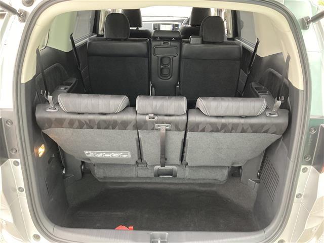 オデッセイ アブソルート・ホンダセンシング　ホンダセンシングコーナーセンサードラレコレーンキープアシストバックカメラアラウンドビューカメラＳＤナビＢＴフルセグＴＶＥＴＣ２．０　ＵＳＢ端子（38枚目）