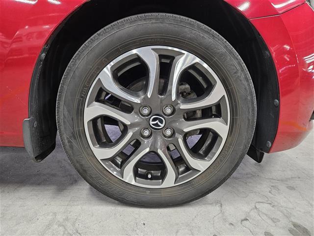 デミオ XDツーリング 禁煙車 バックカメラ クルコン 前後パーキングセンサー エマブレ 前後誤発進抑制 ヘッドアップディスプレイ LEDヘッドランプ 純正ナビ フルセグテレビ CD DVD 純正16インチAW スマートキー(14枚目)