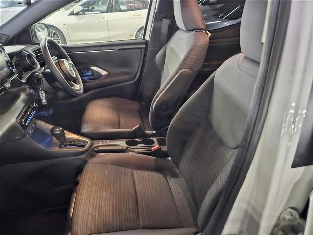 ヤリス ハイブリッドＺ　禁煙車　モデリスタフルエアロ／１５インチＡＷ　全方位カメラ　前後ドラレコ　レーダークルコン　エマブレ　レーンキープ　フルＬＥＤヘッドランプ　純正８型Ｄオーディオ　スマートキー　プッシュエンジンスタート（27枚目）