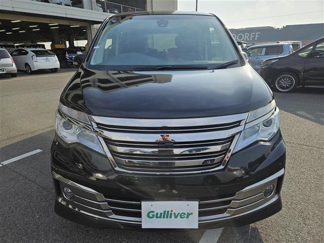 セレナ ライダーブラックラインＳ－ＨＶアドバンスドセーフティ　禁煙車　全方位モニタ　クルコン　エマブレ　車線逸脱警報　誤発進抑制　ＬＥＤヘッドランプ　純正ナビ　両側パワスラ　ビルトインＥＴＣ　ＷＡＡＣ　純正１６インチＡＷ　スマートキー　プッシュエンジンスタート（11枚目）