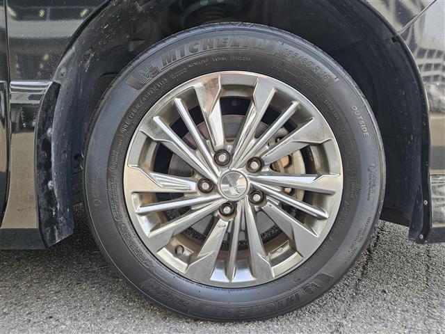 セレナ ライダーブラックラインＳ－ＨＶアドバンスドセーフティ　禁煙車　全方位モニタ　クルコン　エマブレ　車線逸脱警報　誤発進抑制　ＬＥＤヘッドランプ　純正ナビ　両側パワスラ　ビルトインＥＴＣ　ＷＡＡＣ　純正１６インチＡＷ　スマートキー　プッシュエンジンスタート（15枚目）