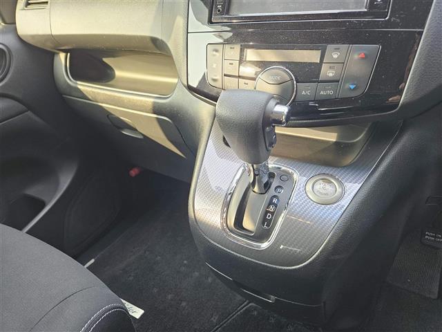 セレナ ライダーブラックラインＳ－ＨＶアドバンスドセーフティ　禁煙車　全方位モニタ　クルコン　エマブレ　車線逸脱警報　誤発進抑制　ＬＥＤヘッドランプ　純正ナビ　両側パワスラ　ビルトインＥＴＣ　ＷＡＡＣ　純正１６インチＡＷ　スマートキー　プッシュエンジンスタート（20枚目）