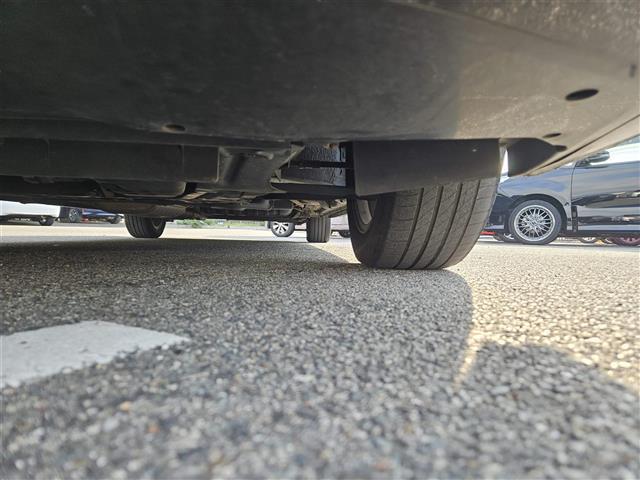 セレナ ライダーブラックラインＳ－ＨＶアドバンスドセーフティ　禁煙車　全方位モニタ　クルコン　エマブレ　車線逸脱警報　誤発進抑制　ＬＥＤヘッドランプ　純正ナビ　両側パワスラ　ビルトインＥＴＣ　ＷＡＡＣ　純正１６インチＡＷ　スマートキー　プッシュエンジンスタート（38枚目）