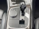 ３シリーズ ３３０ｅ　Ｍスポーツ　ワンオーナー　ハーマンカードンサウンドシステム　純正ナビ　ＢＴ　フルセグ　Ｓｐｏｔｉｆｙ　ＡＭ　ＦＭ　アラウンドビューモニター　Ｂカメラ　フロントカメラ　サイドカメラ　ＡＣＣ　ＡＨＢ　ハーフレザー（8枚目）
