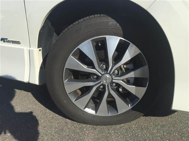 セレナ ハイウェイスターG プロパイロットエディション 純正ナビTV(16枚目)