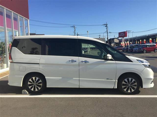 セレナ ハイウェイスターG プロパイロットエディション 純正ナビTV(20枚目)