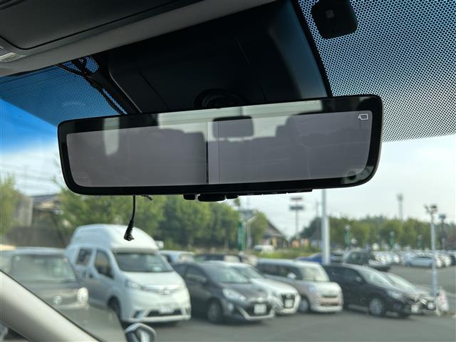 アルファード ２．５Ｓ　Ｃパッケージ　純正ディーラーナビ　ツインムーンルーフ　１２インチ後席モニター　デジタルインナーミラー　両側パワースライドドア　バックカメラ　ドラレコ　クリアランスソナー　ブラインドスポットモニター　衝突軽減システム（19枚目）