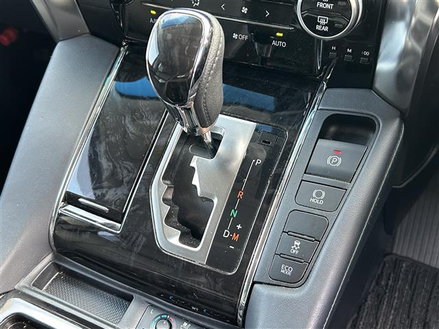 アルファード ２．５Ｓ　Ｃパッケージ　純正ディーラーナビ　ツインムーンルーフ　１２インチ後席モニター　デジタルインナーミラー　両側パワースライドドア　バックカメラ　ドラレコ　クリアランスソナー　ブラインドスポットモニター　衝突軽減システム（21枚目）