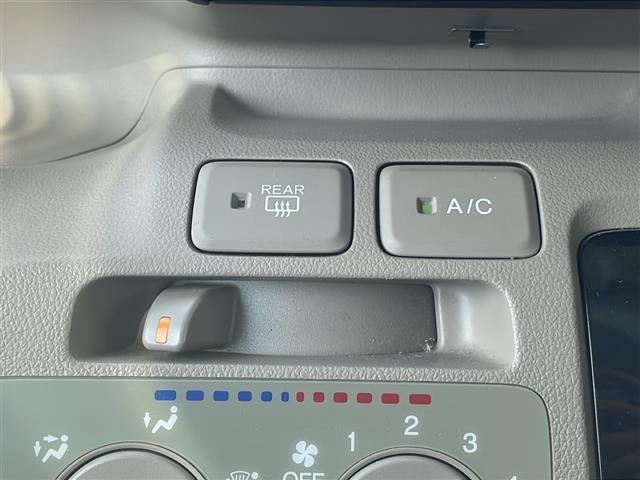 N-BOX G 純正オーディオ(WX-128CU)(AM/FM/CD)/ワンオーナー/社外13インチアルミホイール/横滑り防止装置/アイドリングストップ/両側スライドドア/スマートキー/プッシュスタート(9枚目)