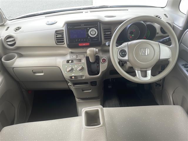 N-BOX G 純正オーディオ(WX-128CU)(AM/FM/CD)/ワンオーナー/社外13インチアルミホイール/横滑り防止装置/アイドリングストップ/両側スライドドア/スマートキー/プッシュスタート(42枚目)