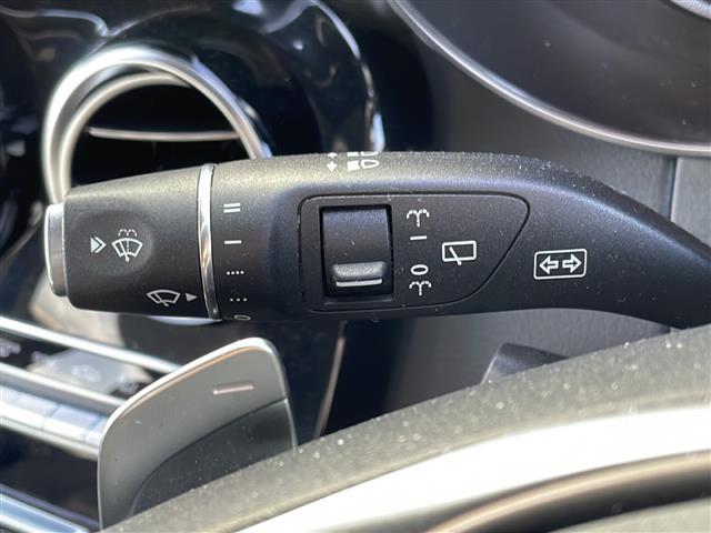 ＧＬＣ ＧＬＣ２２０ｄ　４マチックスポーツ（本革仕様）　純正メーカーオプションナビ（ＡＭ／ＦＭ／ＣＤ／ＤＶＤ／ＳＤ／ＵＳＢ／ＢＴ／フルセグ）／Ｂｕｒｍｅｓｔｅｒサウンドシステム／サンルーフ／ワンオーナー／バック＋フロント＋全方位カメラ／レーダクルコン（7枚目）