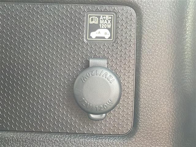 ハスラー ハイブリッドＸターボ　純正ナビ　クルーズコントロール　前席シートヒーター　ＥＴＣ　ＬＥＤヘッドライト　パドルシフト　パーキングセンサー　後席テーブル　衝突軽減ブレーキ　純正１５インチホイール　２トーンカラー（14枚目）