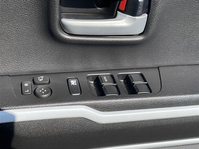 ハスラー ハイブリッドＸターボ　純正ナビ　クルーズコントロール　前席シートヒーター　ＥＴＣ　ＬＥＤヘッドライト　パドルシフト　パーキングセンサー　後席テーブル　衝突軽減ブレーキ　純正１５インチホイール　２トーンカラー（29枚目）