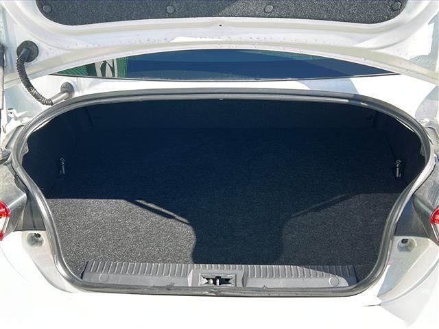 86 GT ☆純正7インチナビ【AM/FM/CD/DVD/SD/BT/フルセグTV】☆バックカメラ☆6速MT☆モデリスタエアロFSR☆柿本2本出しマフラー☆ブリッツ車高調☆社外ホイールスペーサー(22枚目)