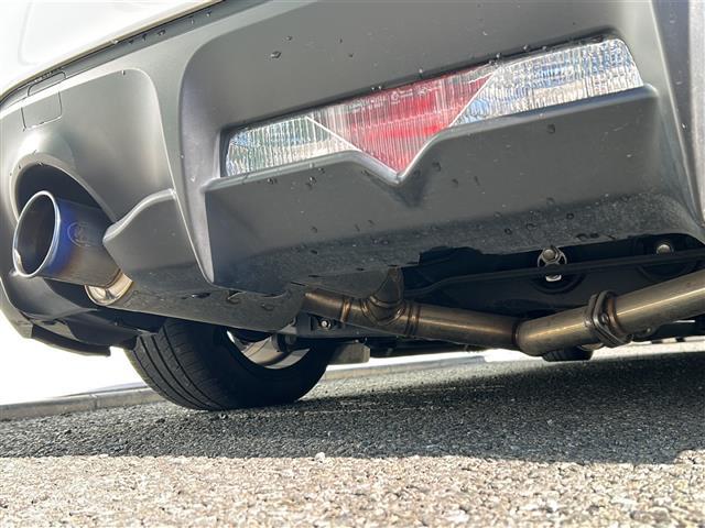 86 GT ☆純正7インチナビ【AM/FM/CD/DVD/SD/BT/フルセグTV】☆バックカメラ☆6速MT☆モデリスタエアロFSR☆柿本2本出しマフラー☆ブリッツ車高調☆社外ホイールスペーサー(35枚目)