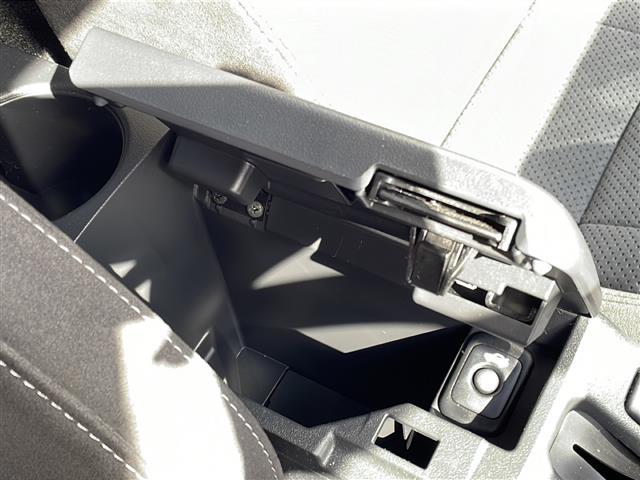 コペン GR スポーツ 16インチBBSホイール/RECAROシート/前後ドライブレコーダー/ターボ/MT付きAT/パドルシフト/シートヒーター/オートライト/LEDヘッドライト/フォグランプ/純正フロアマット(20枚目)