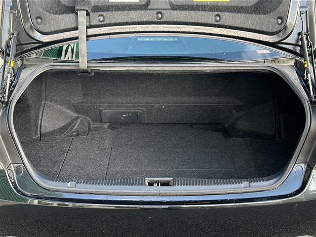 クラウンハイブリッド アスリートS ブラックスタイル ☆メーカーオプションナビ【AM/FM/BT/USB/CD/DVD/ワンセグTV】☆バックカメラ☆サンルーフ☆ブラックスタイル専用18インチホイール☆ETC☆前席パワーシート(26枚目)