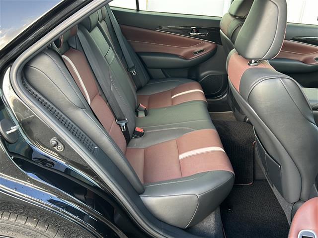 クラウンハイブリッド アスリートS ブラックスタイル ☆メーカーオプションナビ【AM/FM/BT/USB/CD/DVD/ワンセグTV】☆バックカメラ☆サンルーフ☆ブラックスタイル専用18インチホイール☆ETC☆前席パワーシート(27枚目)