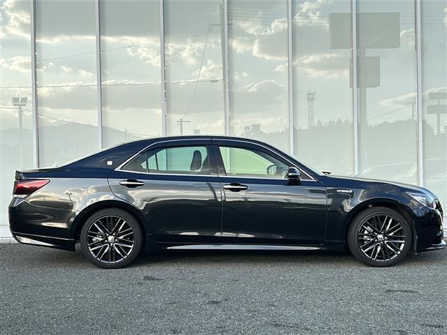 クラウンハイブリッド アスリートS ブラックスタイル ☆メーカーオプションナビ【AM/FM/BT/USB/CD/DVD/ワンセグTV】☆バックカメラ☆サンルーフ☆ブラックスタイル専用18インチホイール☆ETC☆前席パワーシート(38枚目)