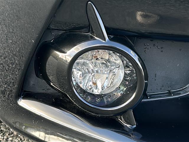 クラウンハイブリッド アスリートS ブラックスタイル ☆メーカーオプションナビ【AM/FM/BT/USB/CD/DVD/ワンセグTV】☆バックカメラ☆サンルーフ☆ブラックスタイル専用18インチホイール☆ETC☆前席パワーシート(39枚目)