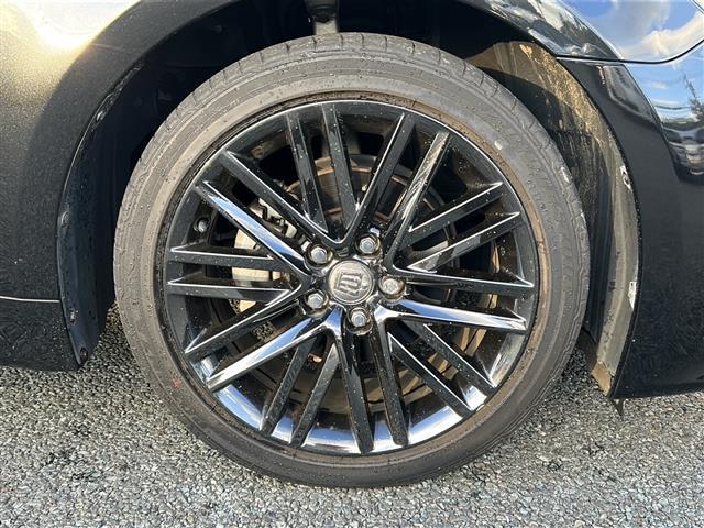 クラウンハイブリッド アスリートS ブラックスタイル ☆メーカーオプションナビ【AM/FM/BT/USB/CD/DVD/ワンセグTV】☆バックカメラ☆サンルーフ☆ブラックスタイル専用18インチホイール☆ETC☆前席パワーシート(42枚目)