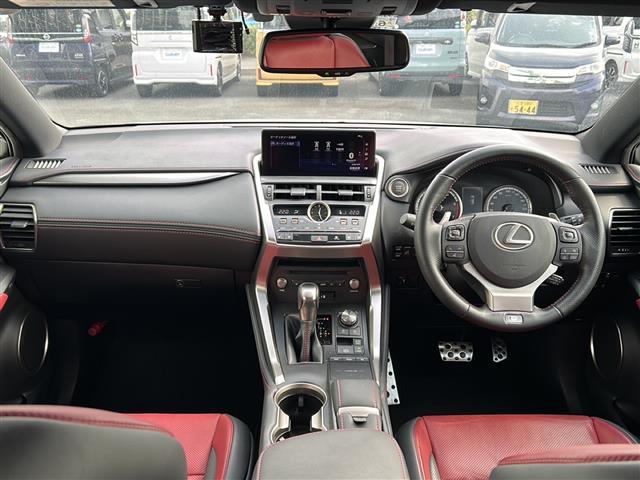 NX NX300 Fスポーツ ☆メーカーナビ【AM/FM/CD/DVD/SD/USB/BT/フルセグTV】☆アラウンドビューモニター☆サンルーフ☆3眼LEDヘッドライト☆レクサスセーフティ・レーダークルーズコントロール(2枚目)