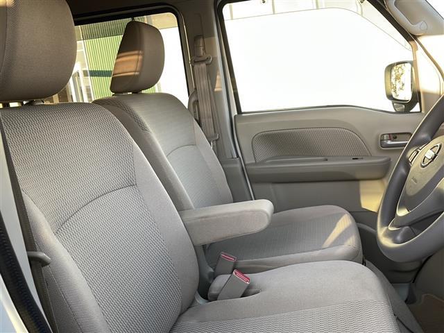 ＮＶ１００クリッパーリオ Ｅ　フローティングディスプレイオーディオ（ＡＭ／ＦＭ／ＢＴ／ＵＳＢ）／コーナーセンサー／衝突軽減ブレーキ／車線逸脱警報／ＥＴＣ／バックカメラ／前後ドライブレコーダー／Ｄ席シートヒーター（26枚目）