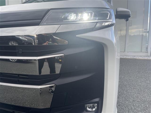 ノア ハイブリッドＳ－Ｚ　☆純正１０．５インチディスプレイオーディオ（ナビキット／ＣＤ／ＤＶＤ／フルセグＴＶ／Ｂｌｕｅｔｏｏｔｈ／ＨＤＭＩ）☆両側パワースライドドア☆純正有期ＥＬ１４インチフリップダウンモニター☆快適利便ＰＫＧ（6枚目）