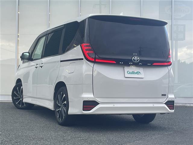 ノア ハイブリッドＳ－Ｚ　☆純正１０．５インチディスプレイオーディオ（ナビキット／ＣＤ／ＤＶＤ／フルセグＴＶ／Ｂｌｕｅｔｏｏｔｈ／ＨＤＭＩ）☆両側パワースライドドア☆純正有期ＥＬ１４インチフリップダウンモニター☆快適利便ＰＫＧ（32枚目）