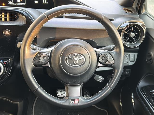 アクア G GRスポーツ・17インチパッケージ パナソニックナビ(AM/FM/SD/BT/SDREC/CD/DVD/フルセグ)/クルーズコントロール/プリクラッシュセーフティ/ETC/バックカメラ/純正GR専用フロアマット(15枚目)